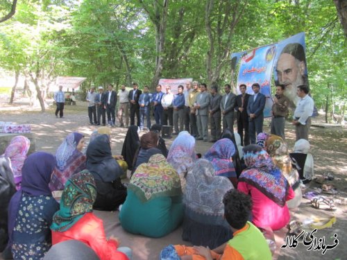 حضور فرماندار و مسئولین در جمع مددجویان کمیته امداد امام خمینی (ره)