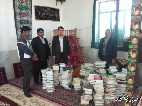 اهداء 750 جلد کتاب به روستای طوقه بخش مرکزی