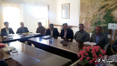 نشست فرماندار کلاله با دهیار و رئیس شورای برخی روستاهای شهرستان