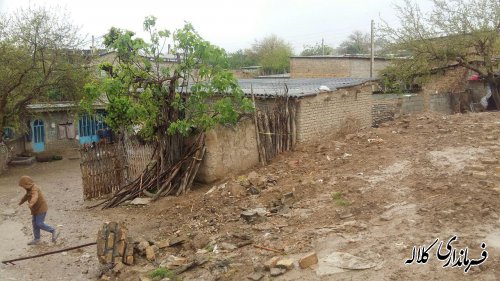 کلنگ بازسازی دو واحد مسکونی تخریب شده ناشی از سیلاب باران در کلاله به زمین زده شد