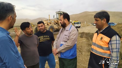 بازدید میدانی فرماندار کلاله از محل تخریب پل کیلومتر ۳۷ جاده ۵ روستای دهستان تمران