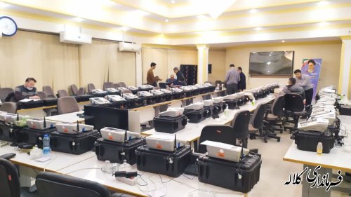 بازدید فرماندارکلاله از روند پیکربندی دستگاههای احراز هویت اخذ رای روز انتخابات